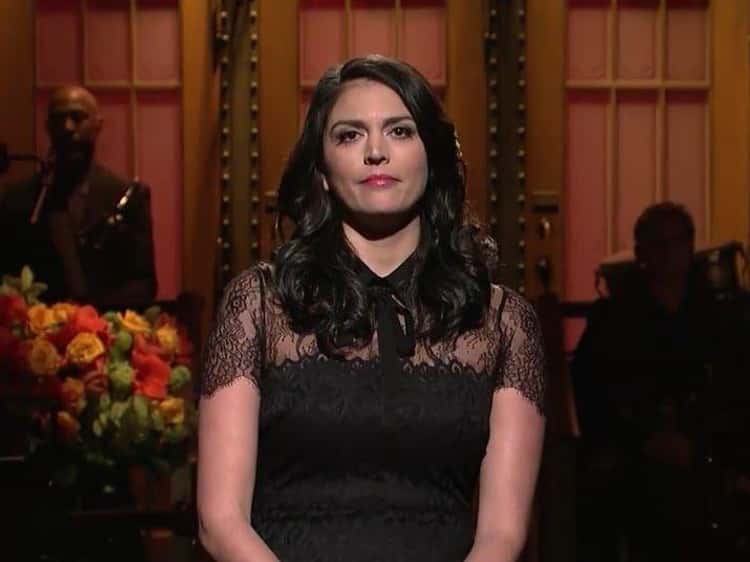 Cecily Strong Addresses The Paris Attacks In A Bilingual Monologue
